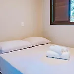 Apartamento duplex recém-reformado em condomínio próximo do centrinho de Campos do Jordão